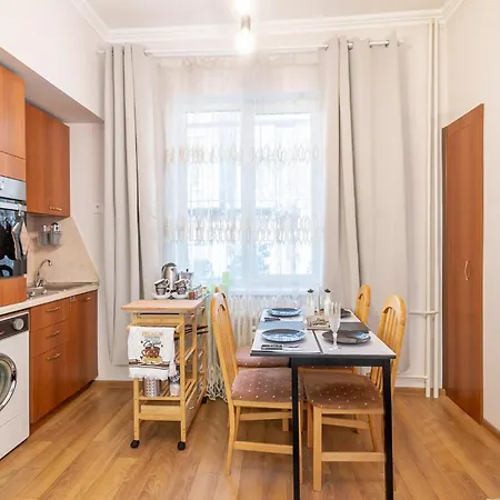 Vintage Flat By Ndk And Vitosha Blvd With Free Parking Apartmán *